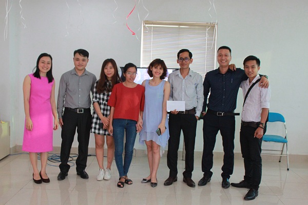 Phòng Sales và Marketing đạt chỉ tiêu của tháng